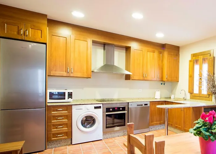 Francisca アパート レケナ