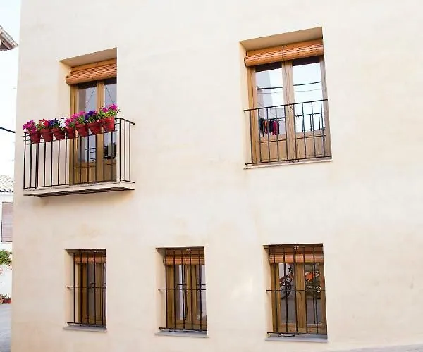 Francisca アパート *