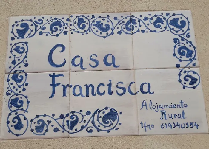 Francisca アパート レケナ